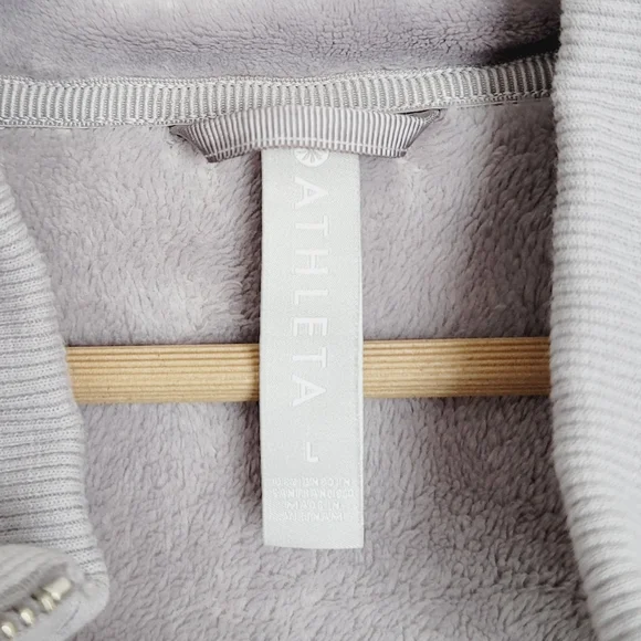 Athleta Triumph Hoodie In Double Cozy Karma in Norwegian Grey - Picture 7 of 16